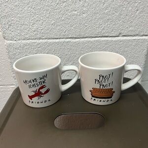 FRIENDS White and Red Mug Set